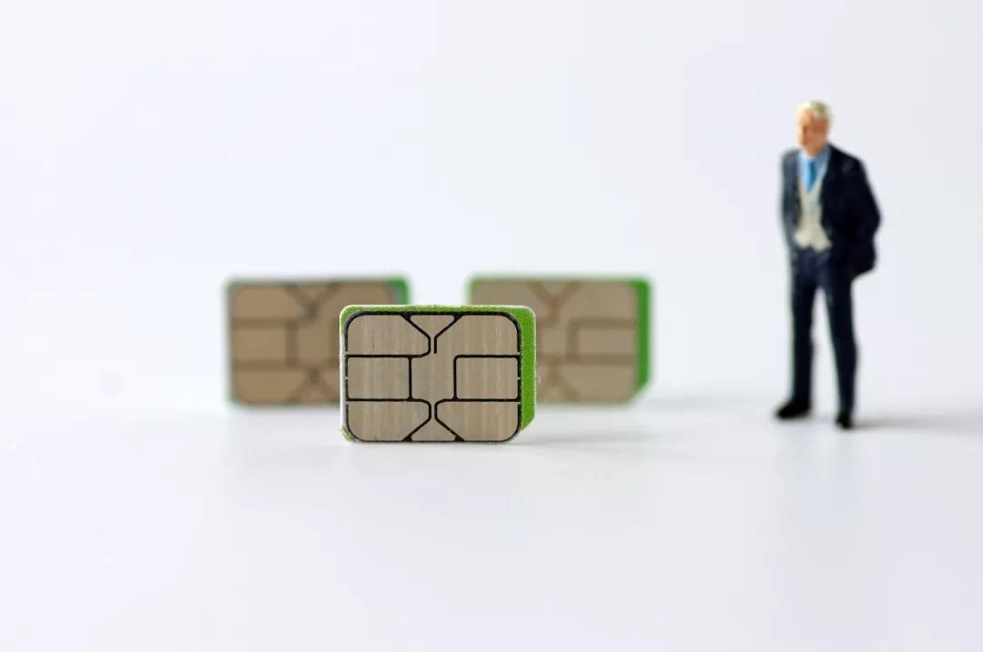 不换号转运营商,带号码换运营商话费可以转吗