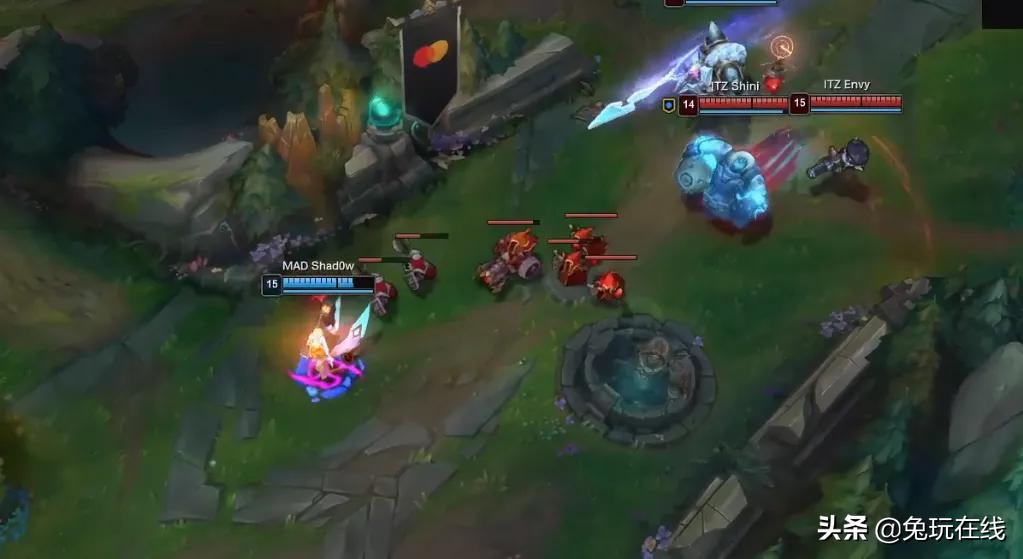 英雄联盟lgd五年前小组赛出局,lpl决赛edgvslgd