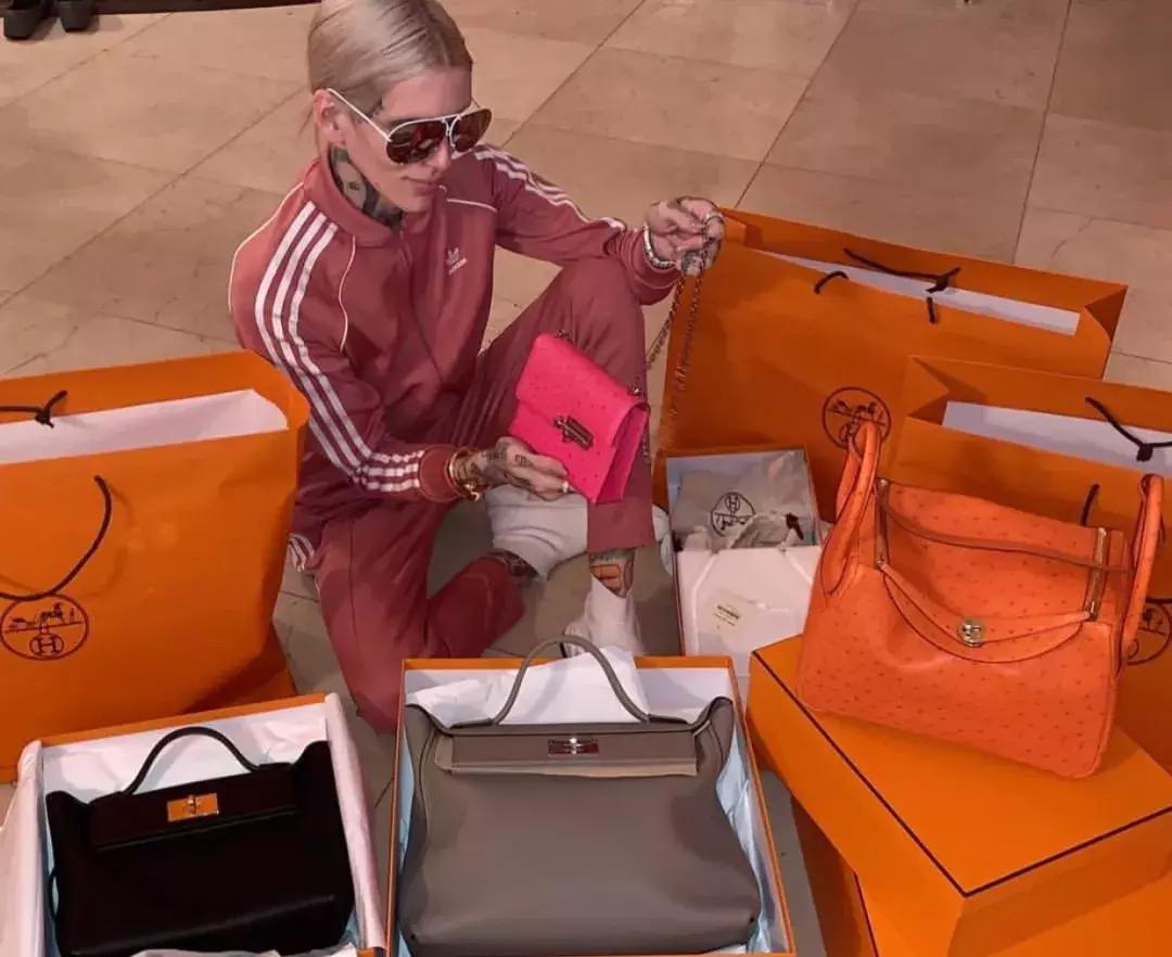 想要改变自己那就从头做起,想要改变那就从现在开始