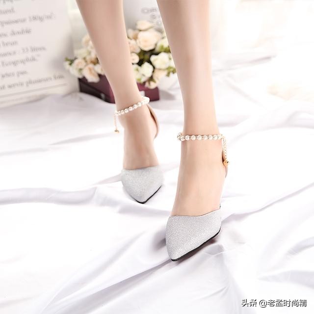 夏季高跟鞋凉鞋穿搭,夏季穿高跟鞋凉鞋