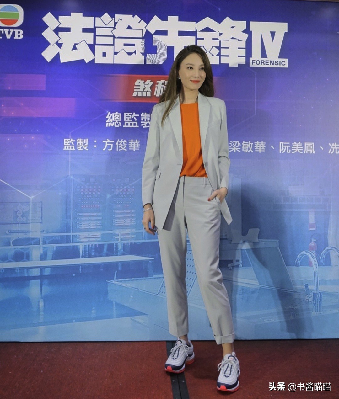 港星郑希怡,本就不富裕的家庭雪上加霜流行语