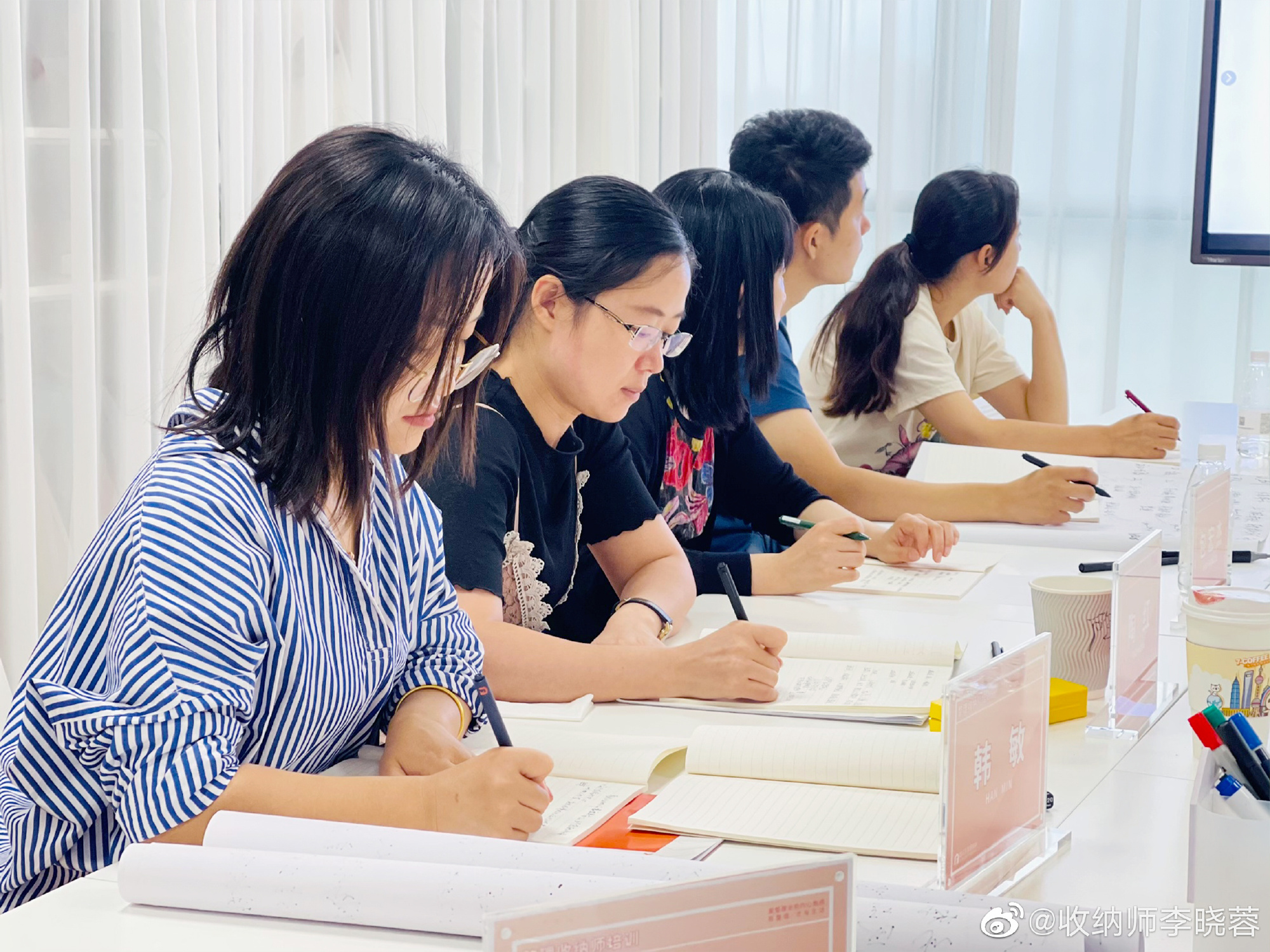 翻不乱李晓蓉：698全天候理论加实操衣橱整理课是怎么炼成的？