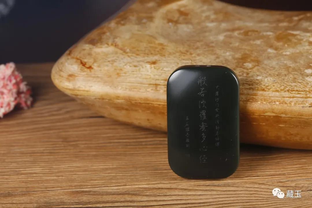 青花籽料山料和籽料,俄料籽料和山料籽料的区别