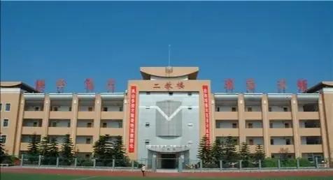 重庆朝阳中学和青木关中学哪个好,青木关中学和铜梁中学哪个好