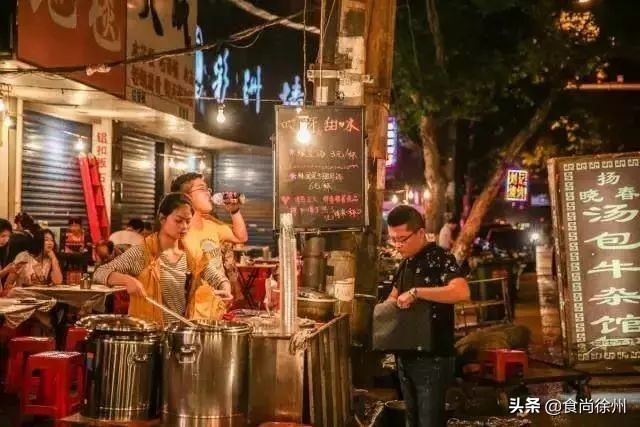 滚烫，火辣，江湖气！当武汉的馆子来到徐州，这座城的灵魂也来了