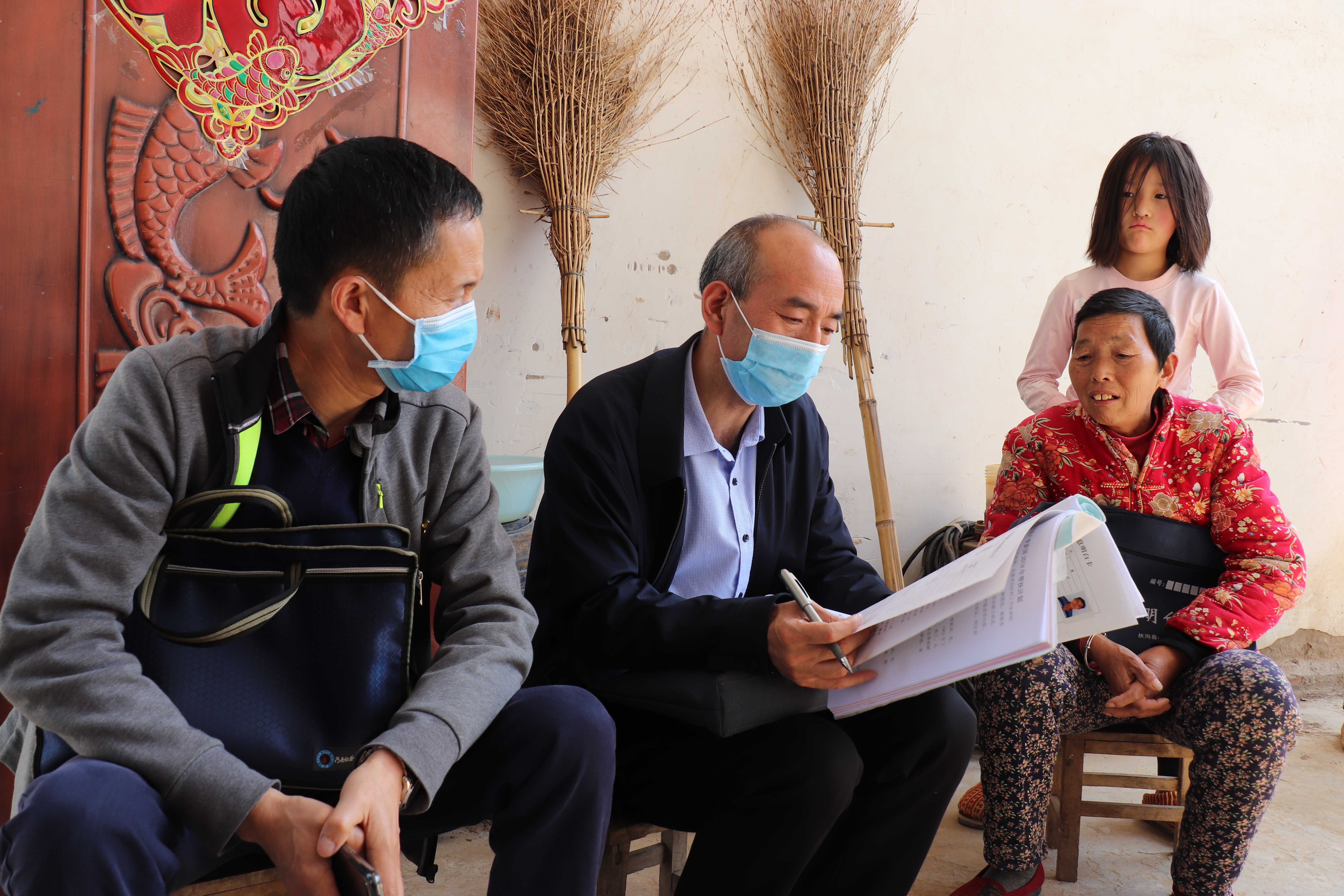 遍看桐丘春潮暖——扶沟县脱贫攻坚完美收官