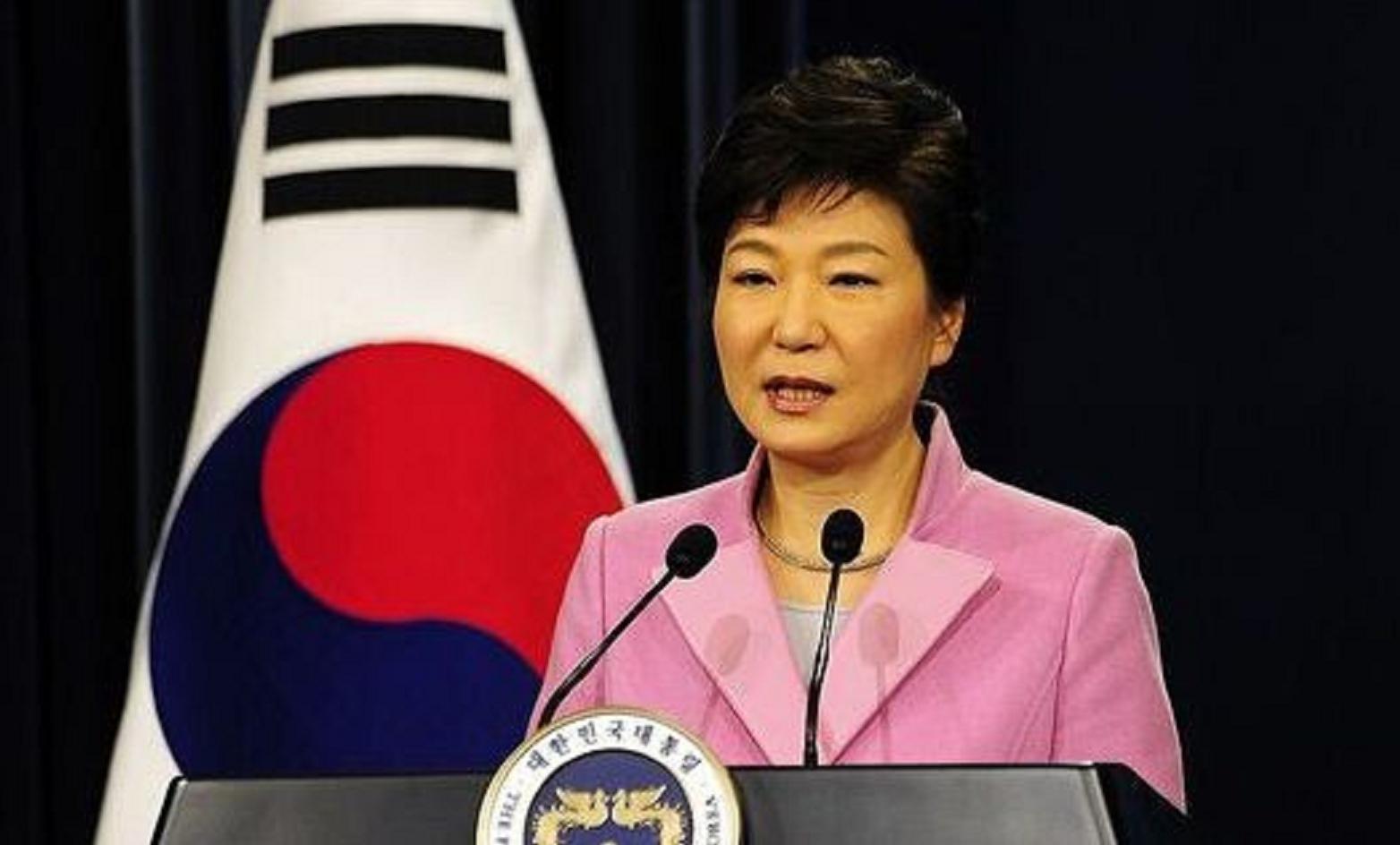 崔顺实和朴槿惠,韩国首富崔顺实