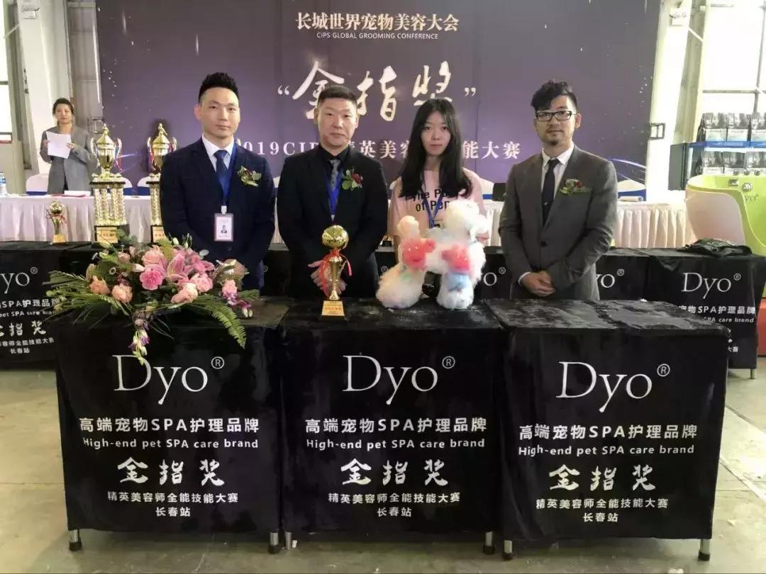 美容行业一个月能赚10000吗,美容师月薪上万是真的吗