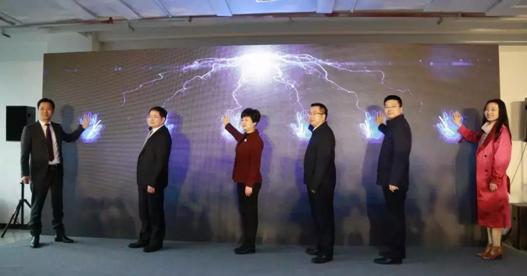 微软创新学校,微软创新学院是做什么