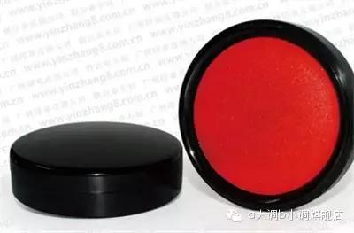 衣服弄脏了要用什么东西洗掉,衣服有静电粘的脏东西怎么去除