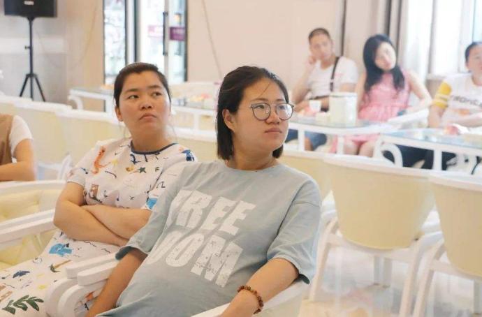 孕妈孕35周胎动厉害,怀孕38周胎监显示宫缩强度28%