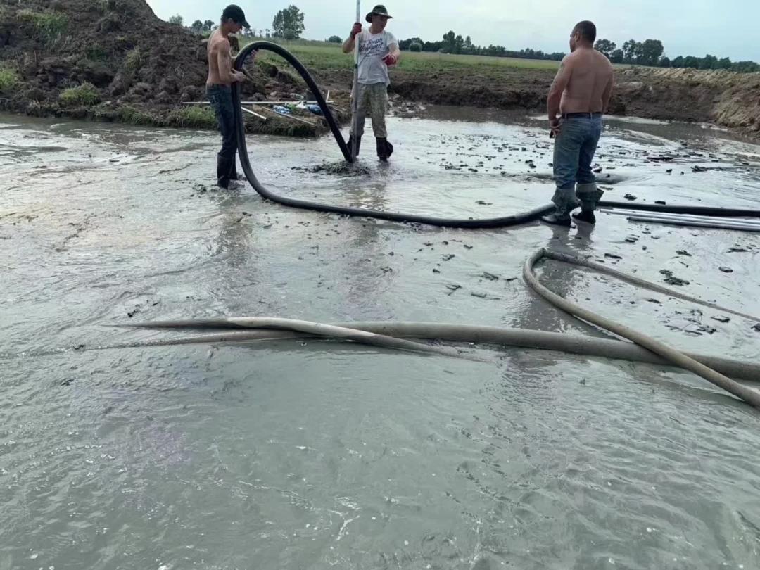 海滩捡蜜蜡,海边捡蜜蜡的利润