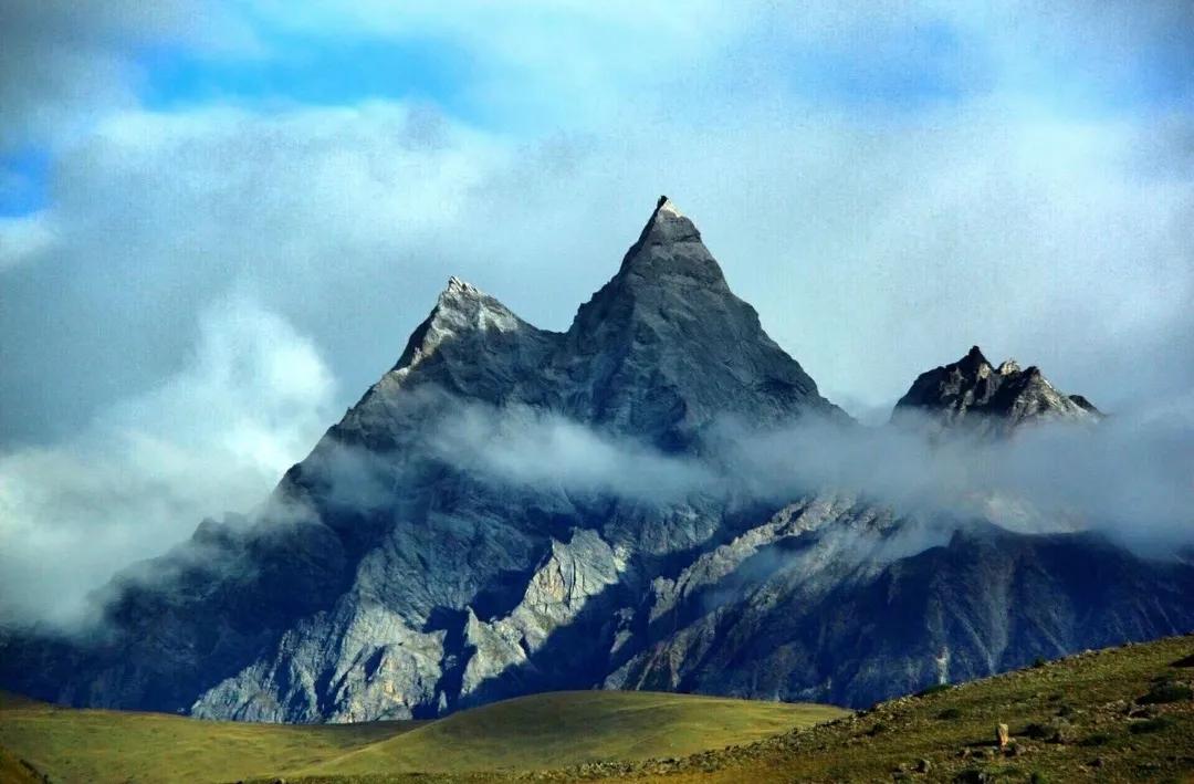 惊险刺激的三本悬疑小说,5本悬疑灵异小说