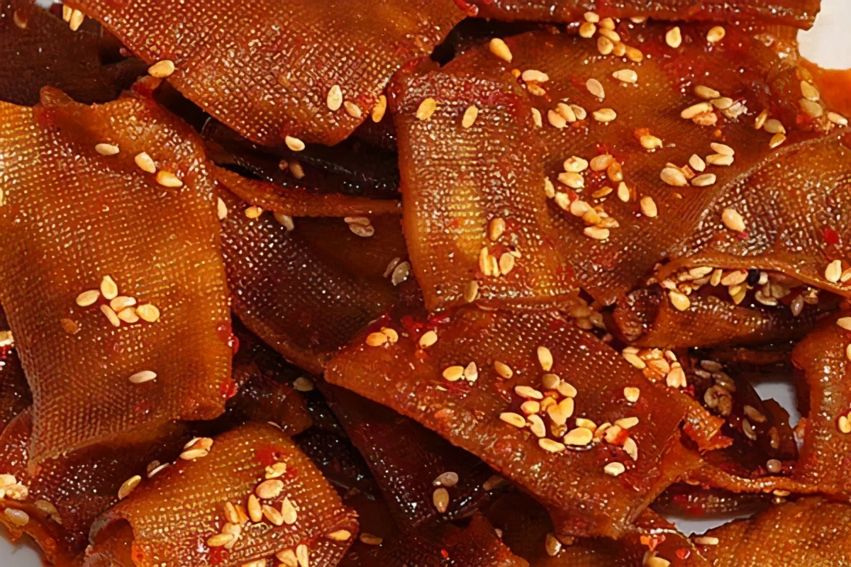 这座小县城的辣条，卫龙见了也要喊一声爸爸