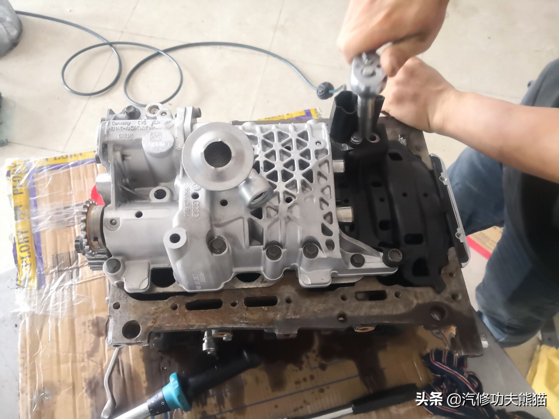 10年奥迪a6l2.0t烧机油怎么解决,10年奥迪a6l2.0t烧机油维修