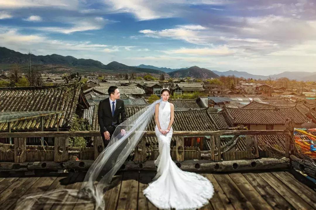 一定要和喜欢的人去丽江,有喜欢的人真好原唱完整版