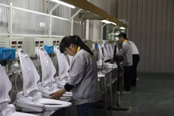 为什么都去日本买马桶盖,为什么中国人跑到日本买马桶盖