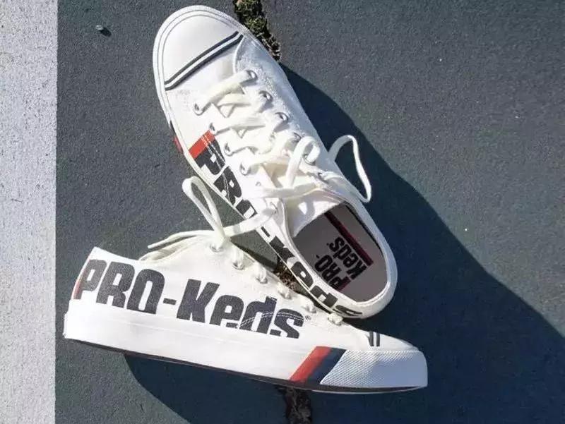 帆布鞋并不是人人都适合,匡威的帆布鞋和普通帆布鞋的区别