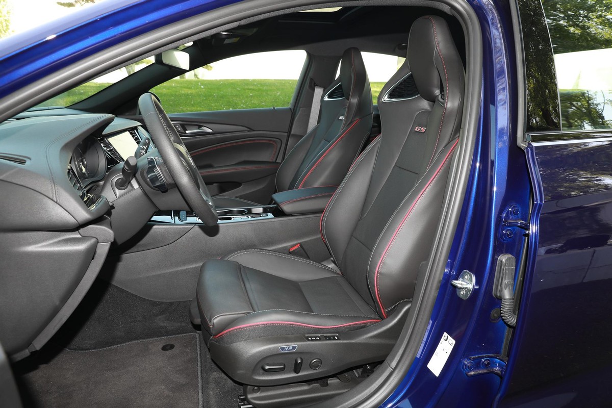 都说别克威朗后期油耗高,别克君威1.5t真实车主感受22款