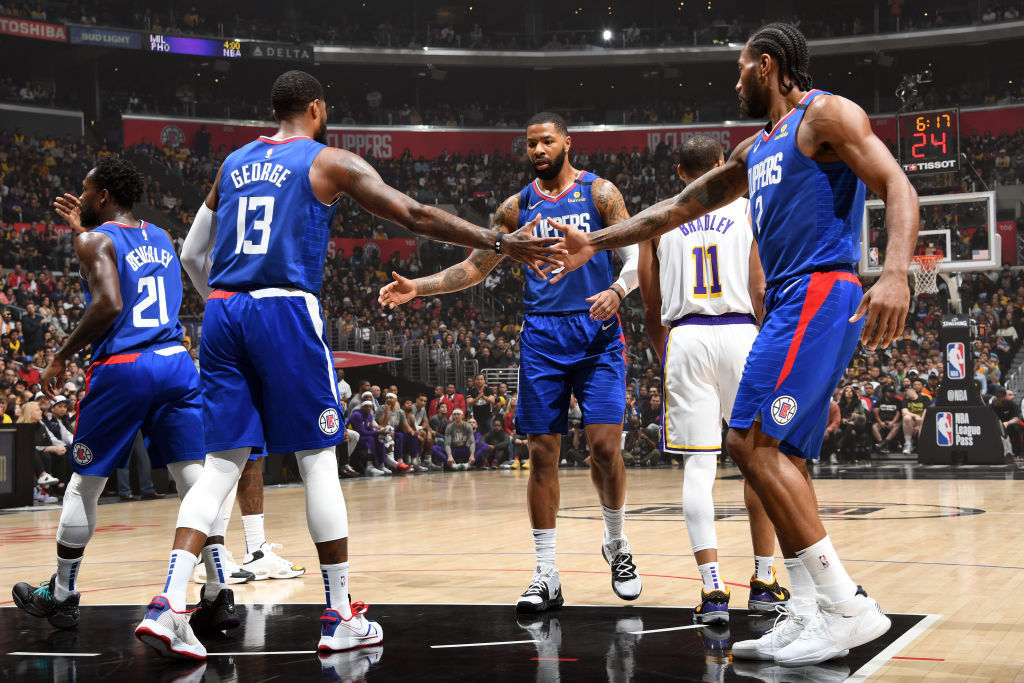 莱昂纳德全场仅获9分9板,莱昂纳德快船攻防俱佳