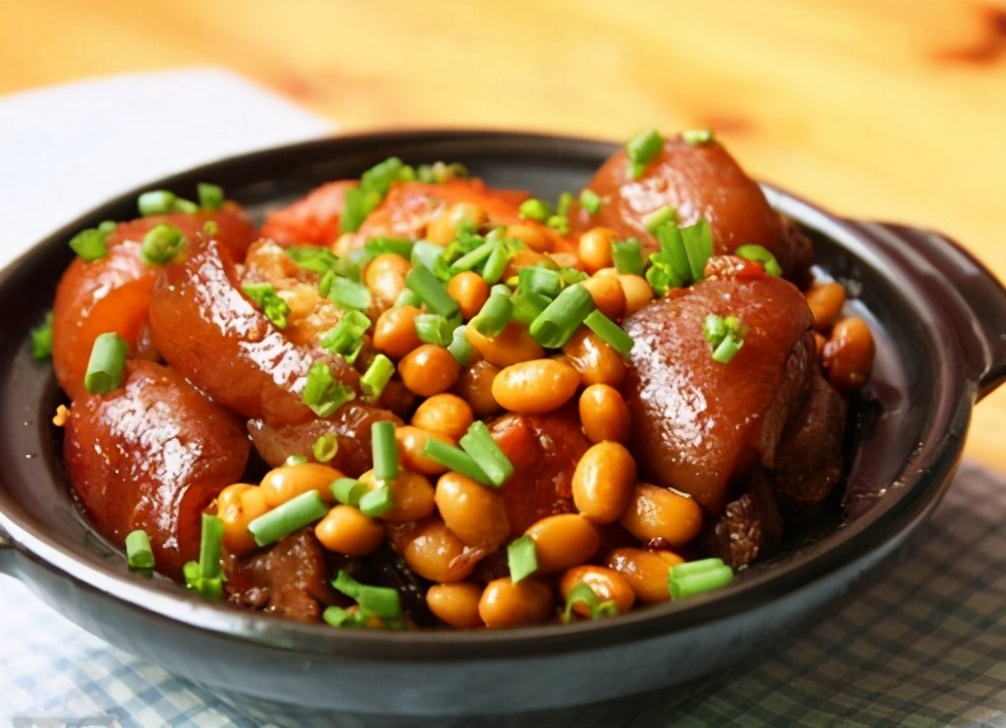 炖猪蹄记住这3个技巧视频,炖猪蹄怎么才软烂酥没有腥味