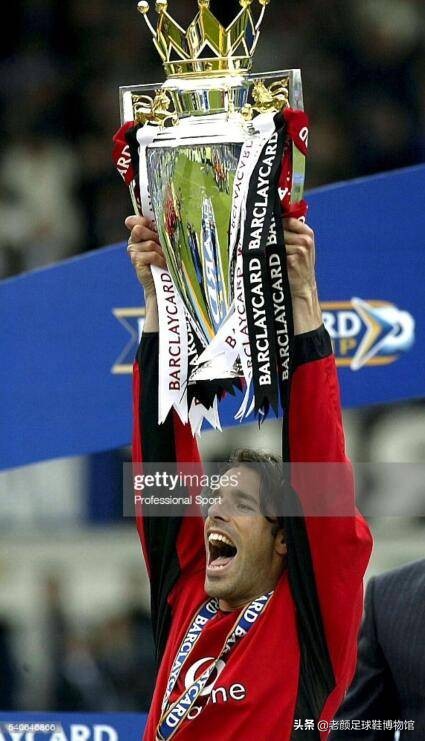 弗格森施压裁判,弗格森公开给穆里尼奥施压