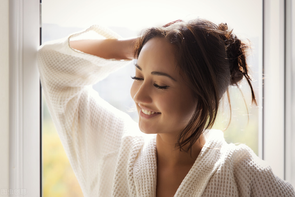 想拥有乌黑浓密又柔顺亮泽的头发，这些方法就可以帮到你