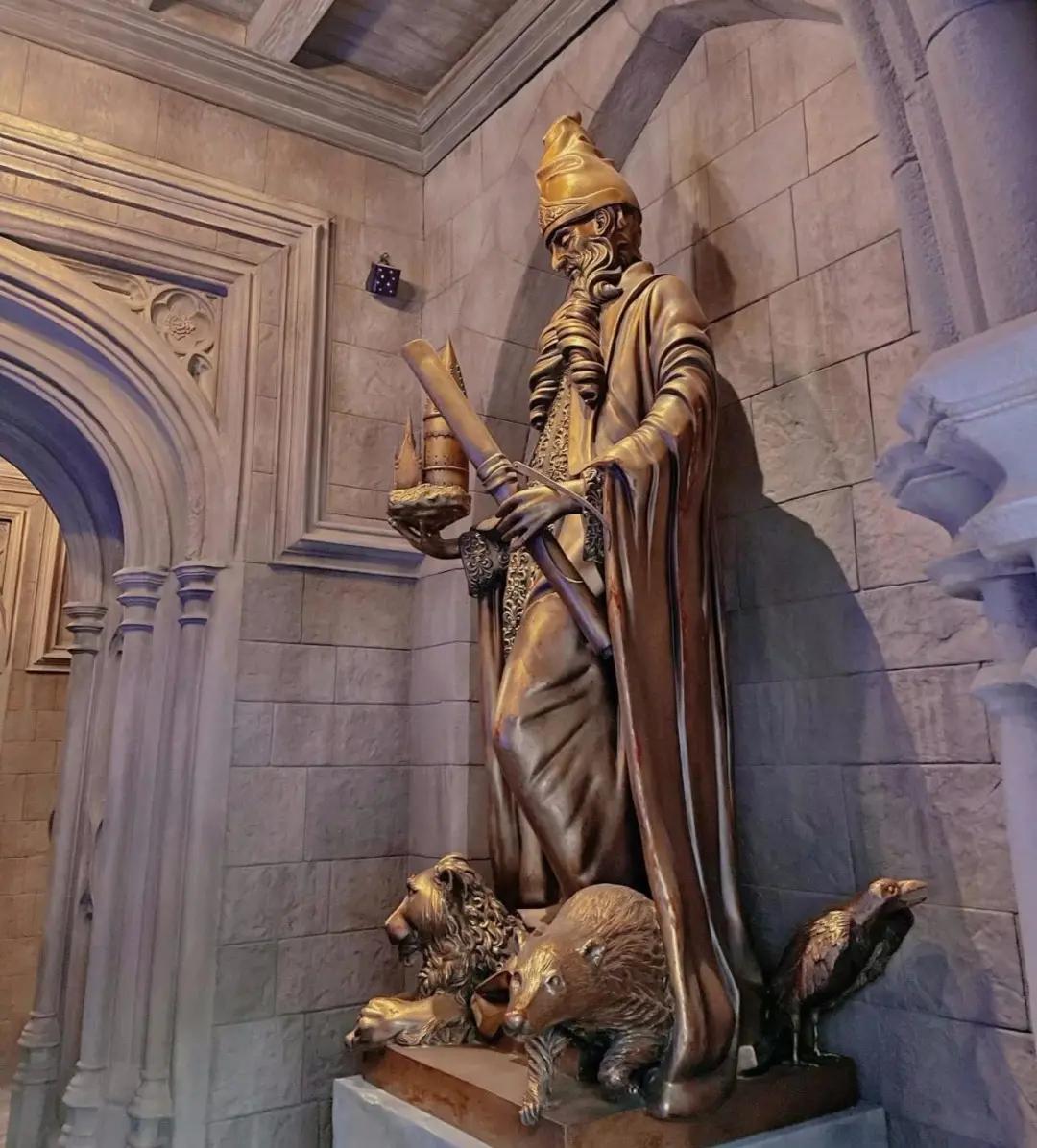 环球影城魔法学校霍格沃茨,霍格沃茨魔法学校环球影城鹰院