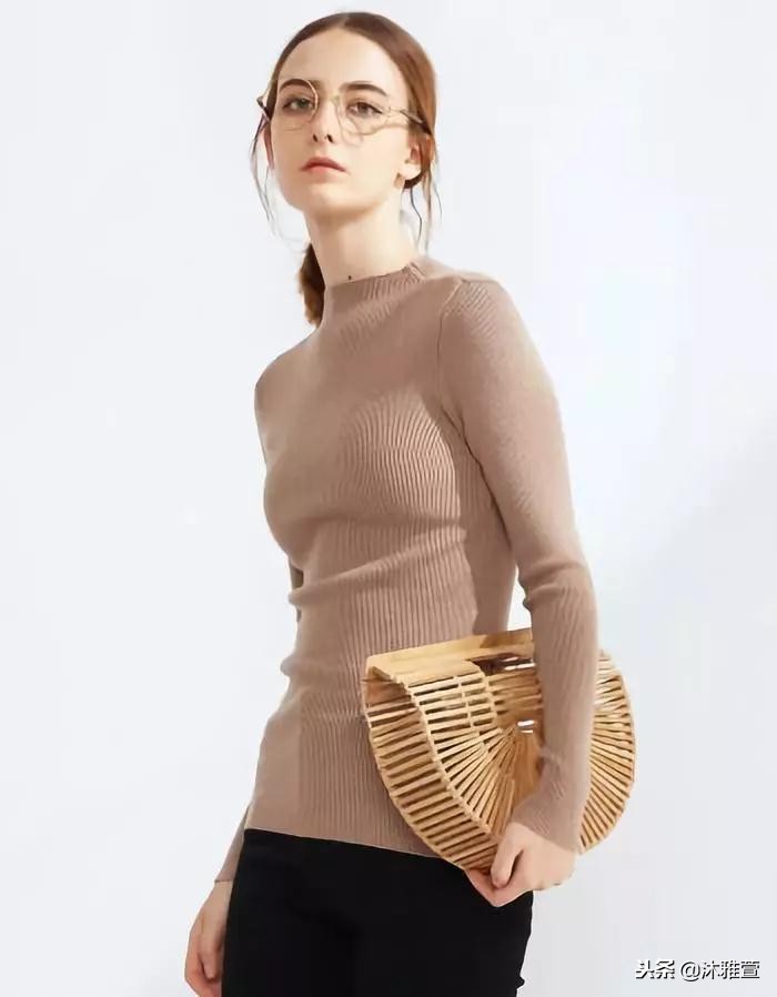 奶茶灰棕色染发效果图,米白色和奶茶色哪个好看