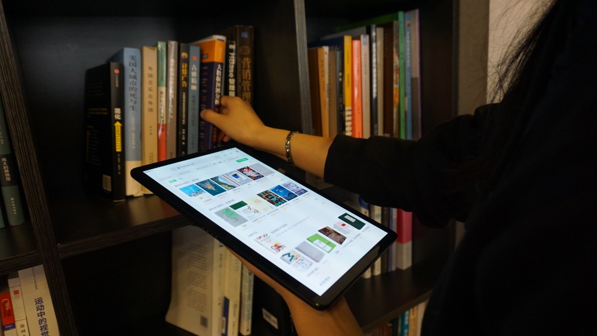 三星GalaxyTabS4：学生*党**全能神器，争当学霸无压力