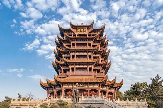 苦等西安初雪？不如花一顿饭钱从西安出发，过把冬天的瘾