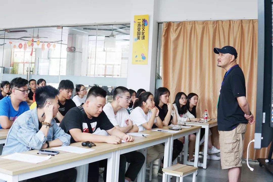 杭州美术生画室集训要准备什么,儿童画室新生入学须知