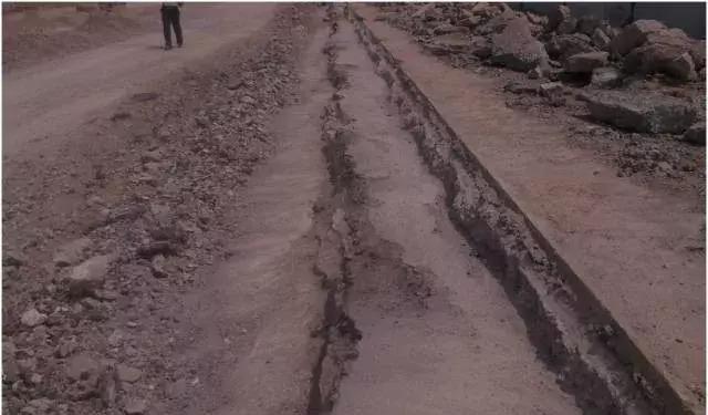 市政公路工程质量通病防治手册,道路路面工程质量通病