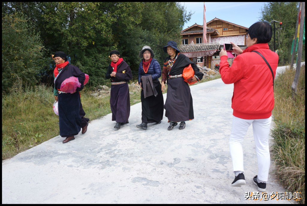九月走进九寨：雨中游黄龙