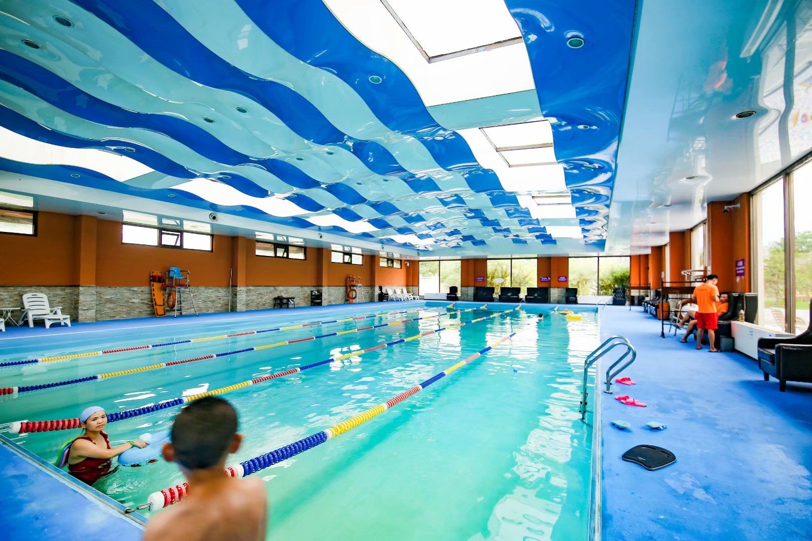 北京蓝调庄园滑雪场,这个冬天来滑雪吧