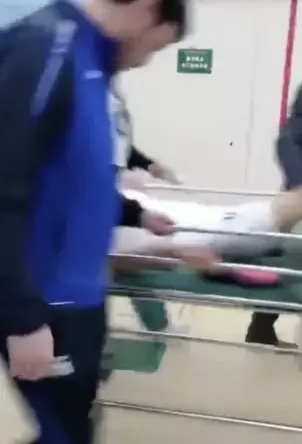 菜鸟互啄两分钟,菜鸟互啄名场面