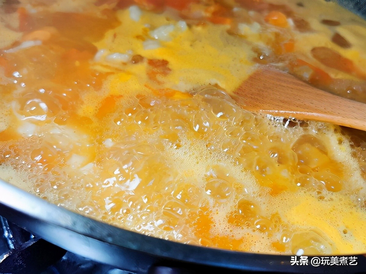 番茄虾仁面疙瘩,西红柿虾仁疙瘩汤全家都爱喝