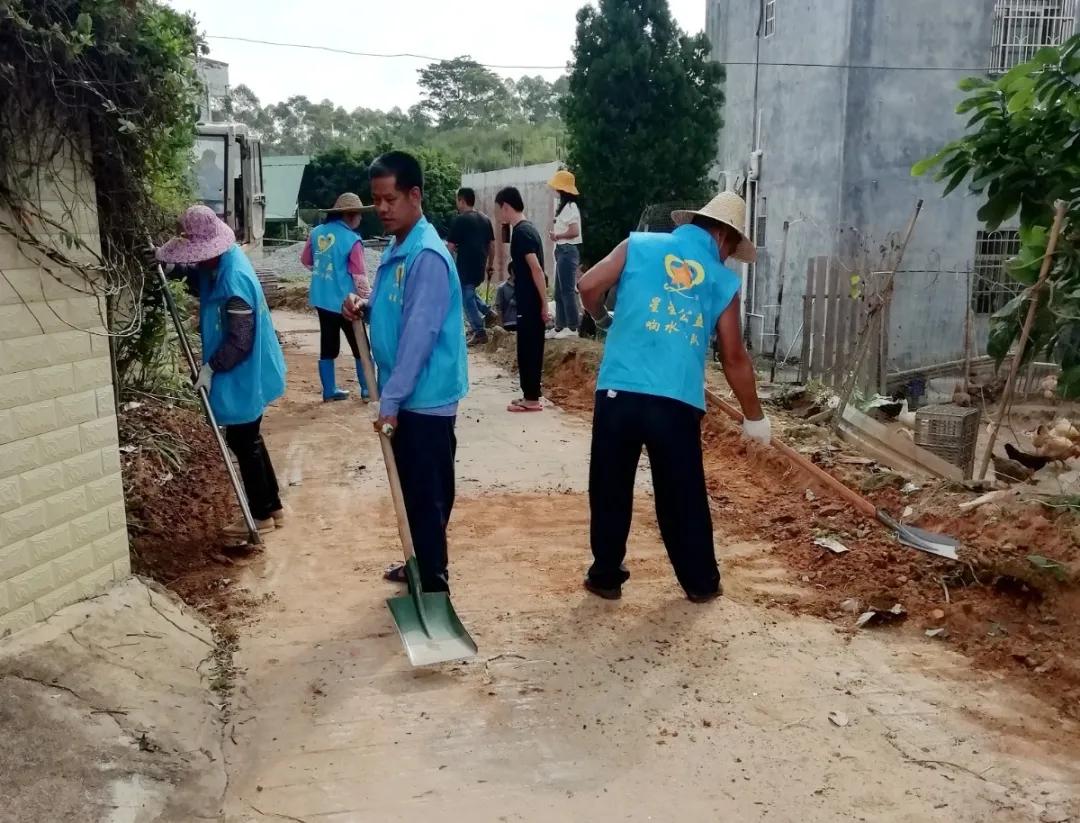 志愿服务我们齐参与,志愿服务我们一直在路上