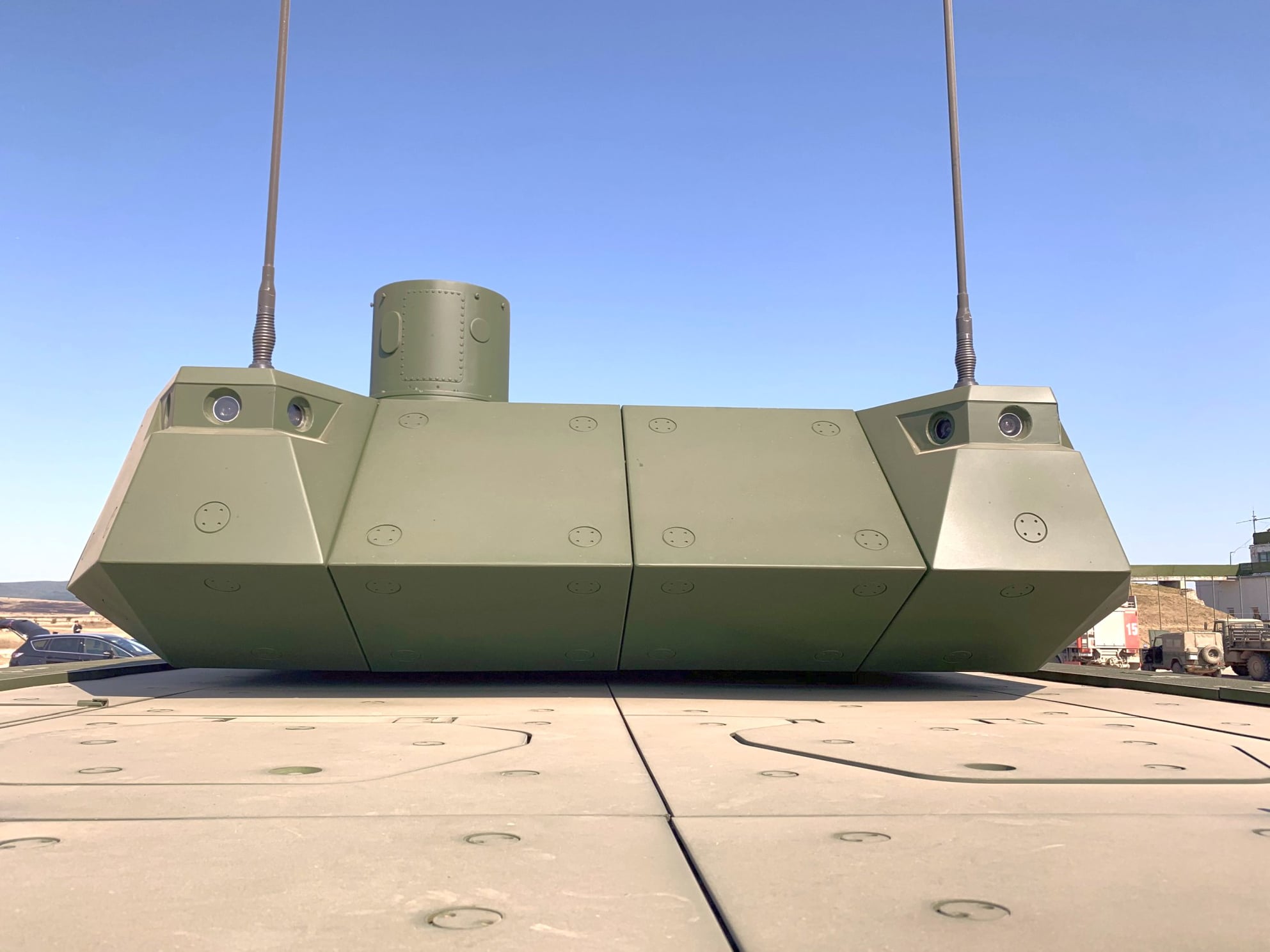 世界上防护能力最强的装甲车,最新山猫kf41步兵战车