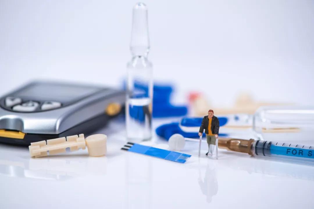 阿里巴巴京东双十一交易额,阿里京东发布双11成绩单退货