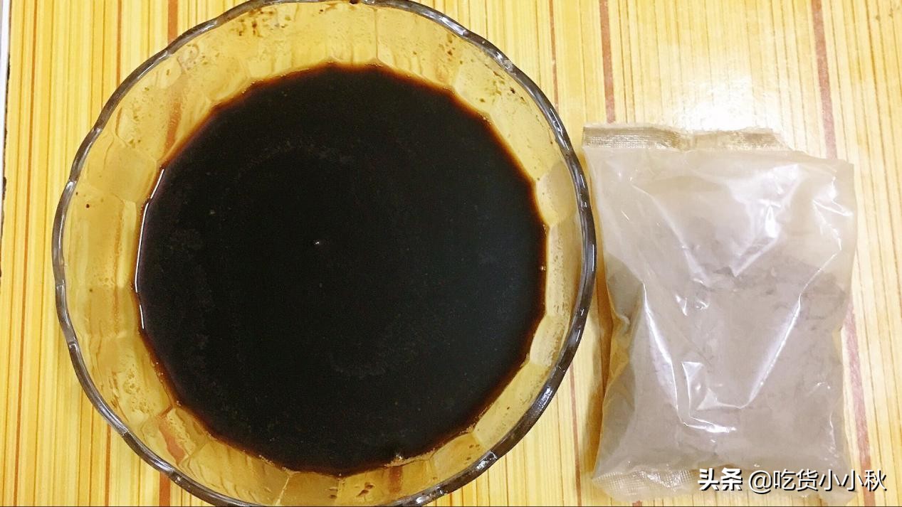 黑凉粉芋圆西米椰果甜品,黑凉粉怎么和旺仔牛奶做甜品视频