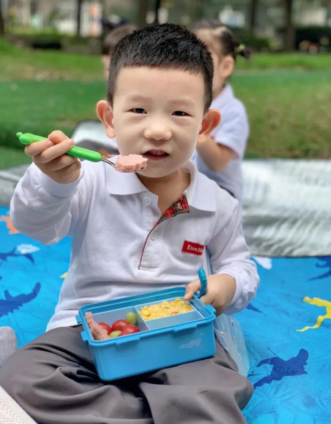 伊顿校园|节约可以这么酷，谁才是真正的“光盘侠”