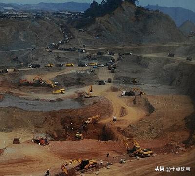 缅甸赌石翡翠原石场口,常见翡翠赌石与场口组图