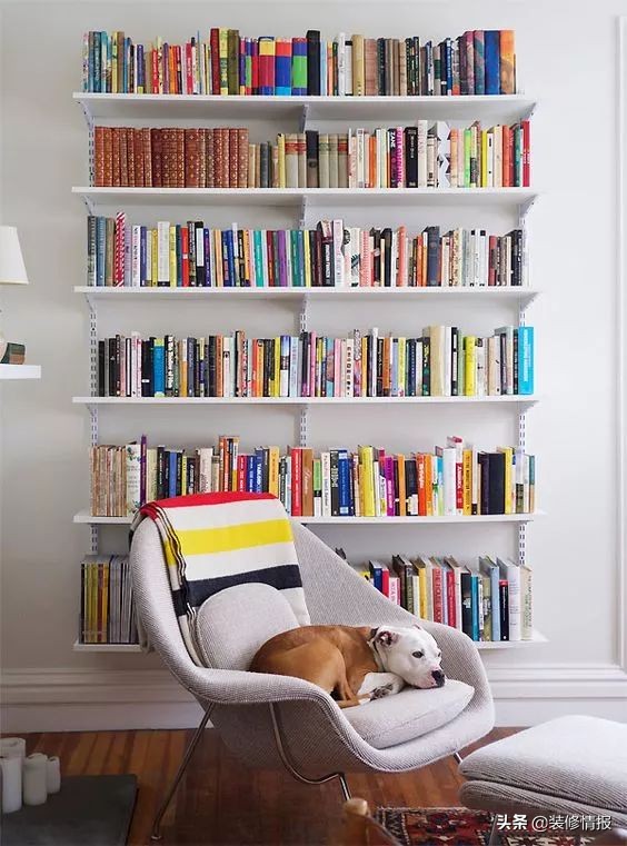 自制墙体书架简单又好用,最简单的书架构造