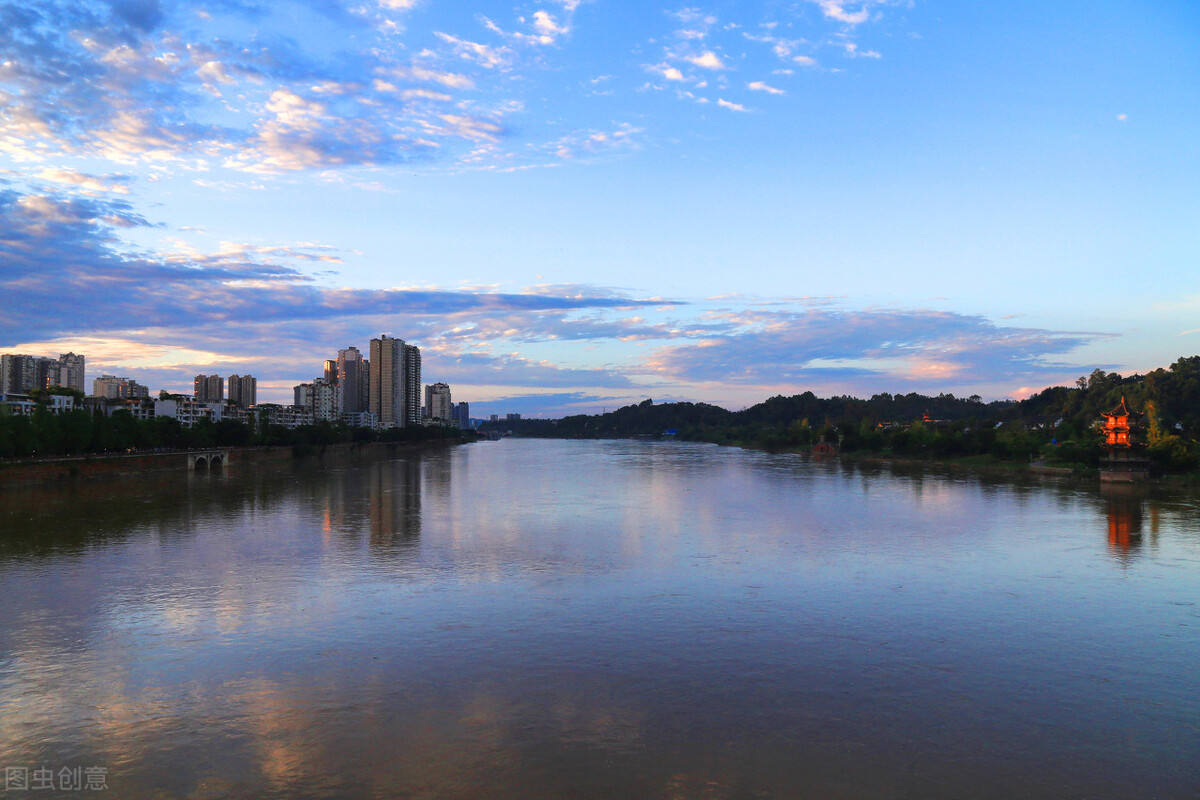 四川各城市消费水平和收入排名,绵阳市消费排名