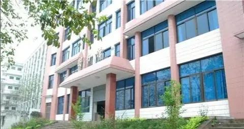 重庆朝阳中学和青木关中学哪个好,青木关中学和铜梁中学哪个好