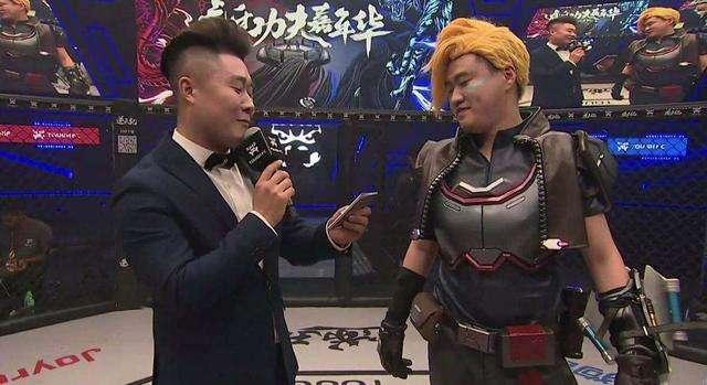 霸哥cos灵能特工ez,霸哥cos伊泽瑞尔