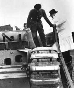 丘吉尔mk3型坦克,英国丘吉尔mk7坦克