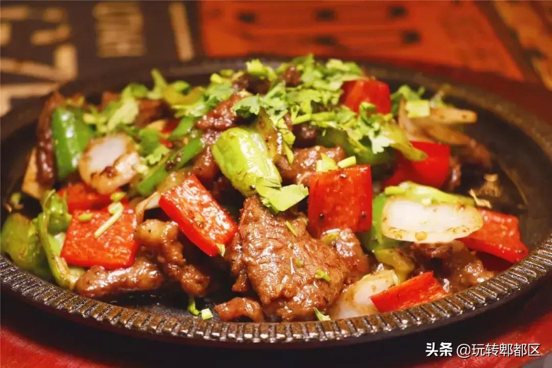 坐标蜀都万达！一口秒穿金庸世界的江湖菜！泼辣到肾上腺素狂飙