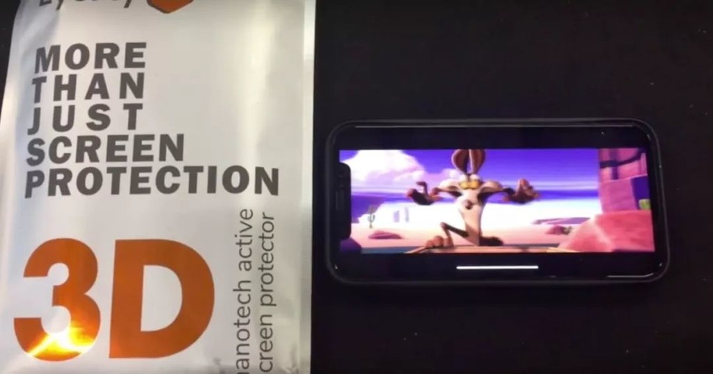 手机只要贴上膜就能观看3d电影,拍一条手机免费贴膜的视频